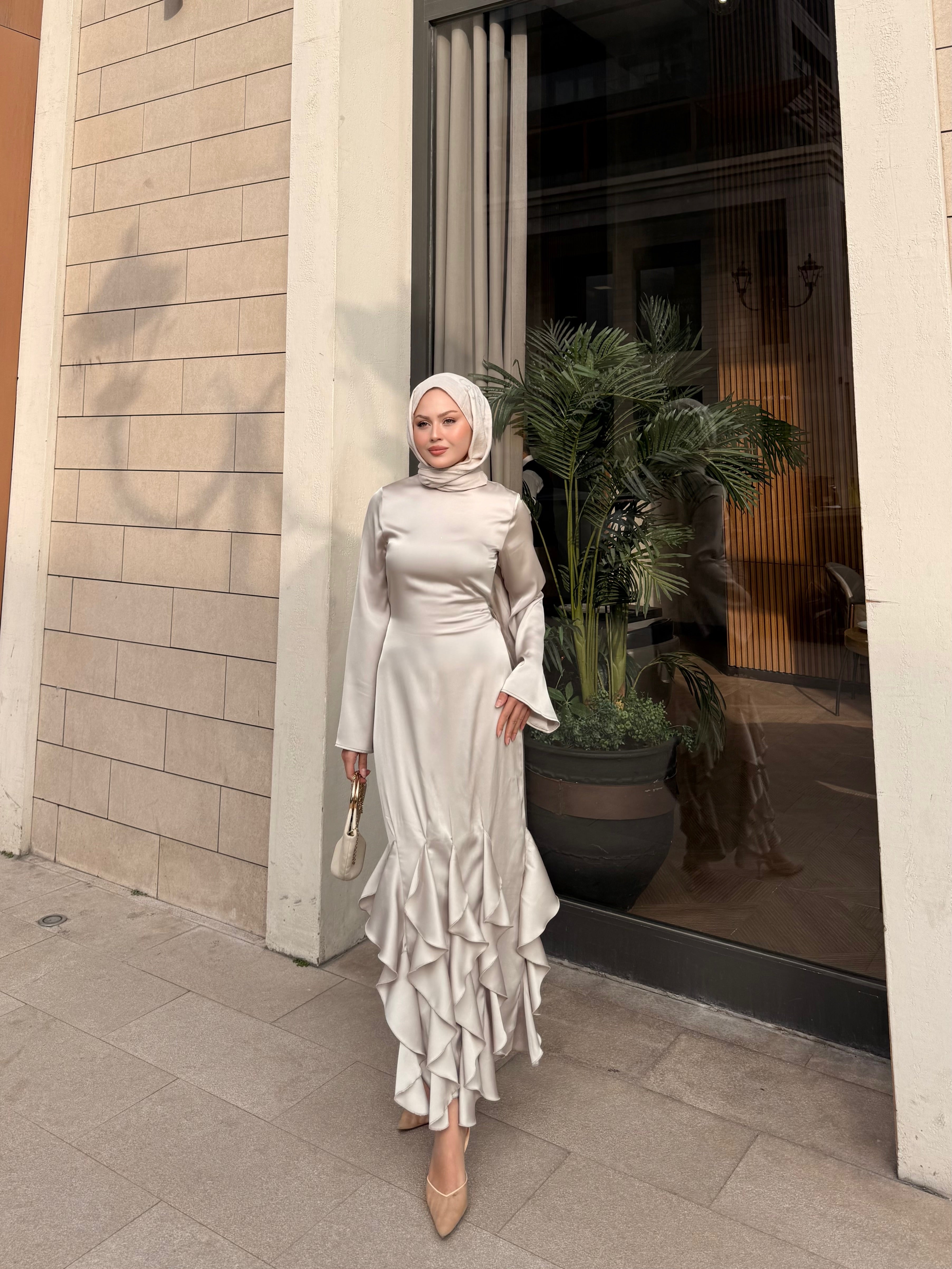 Fırfırlı abiye taş