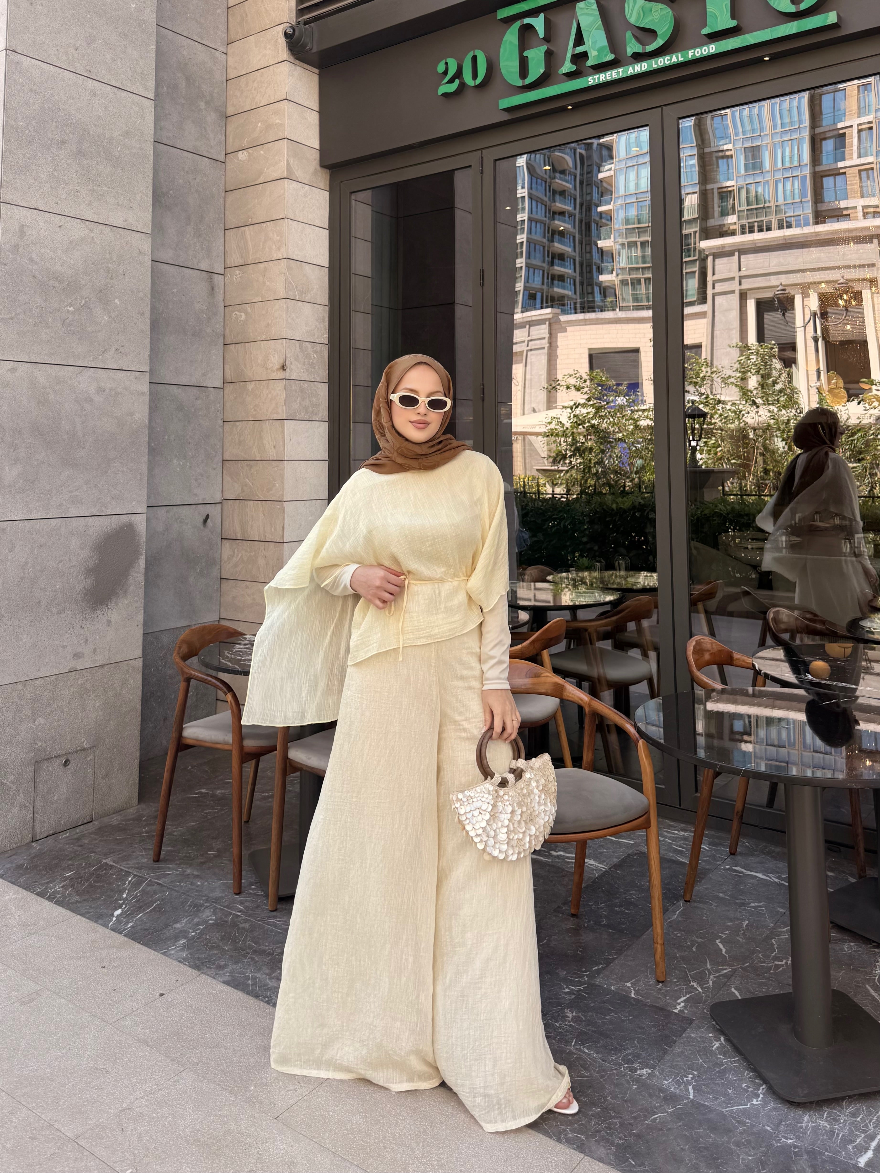 pelerinli üçlü takım tereyağ sarısı
