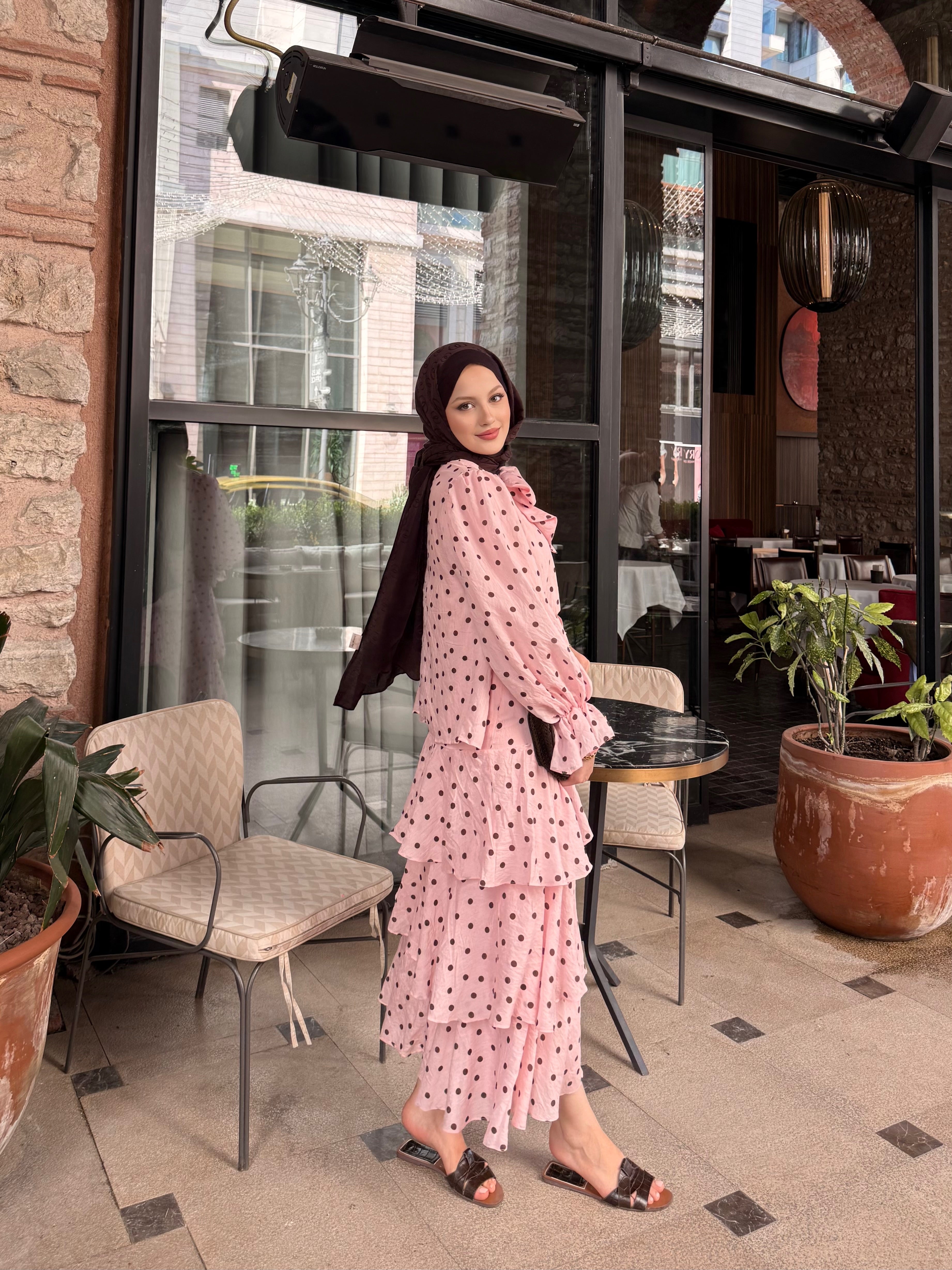 Puantiye takım pembe kahve