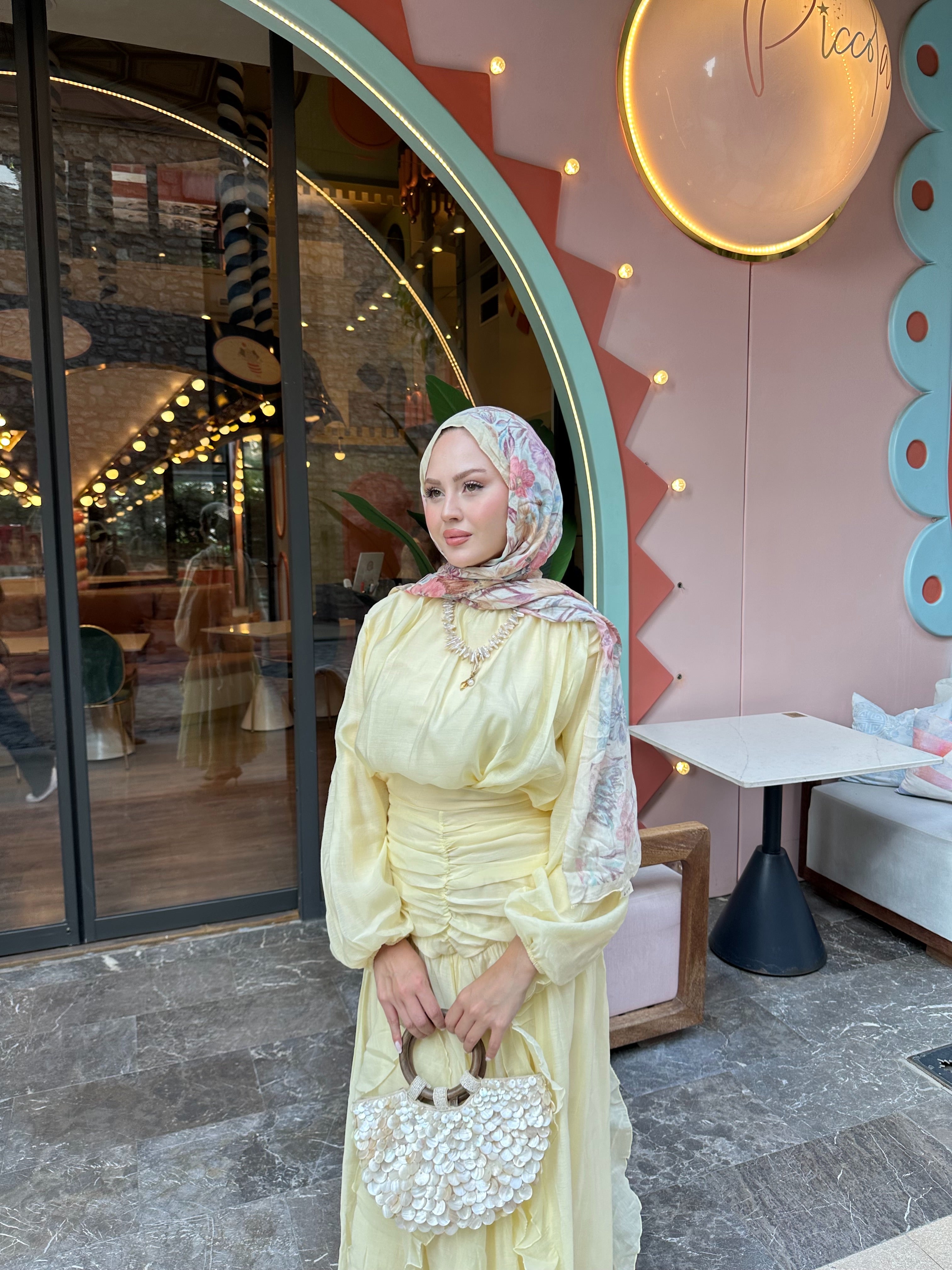 Rosa takım sarı