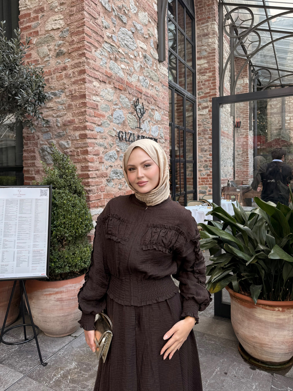 etekli takım kahverengi