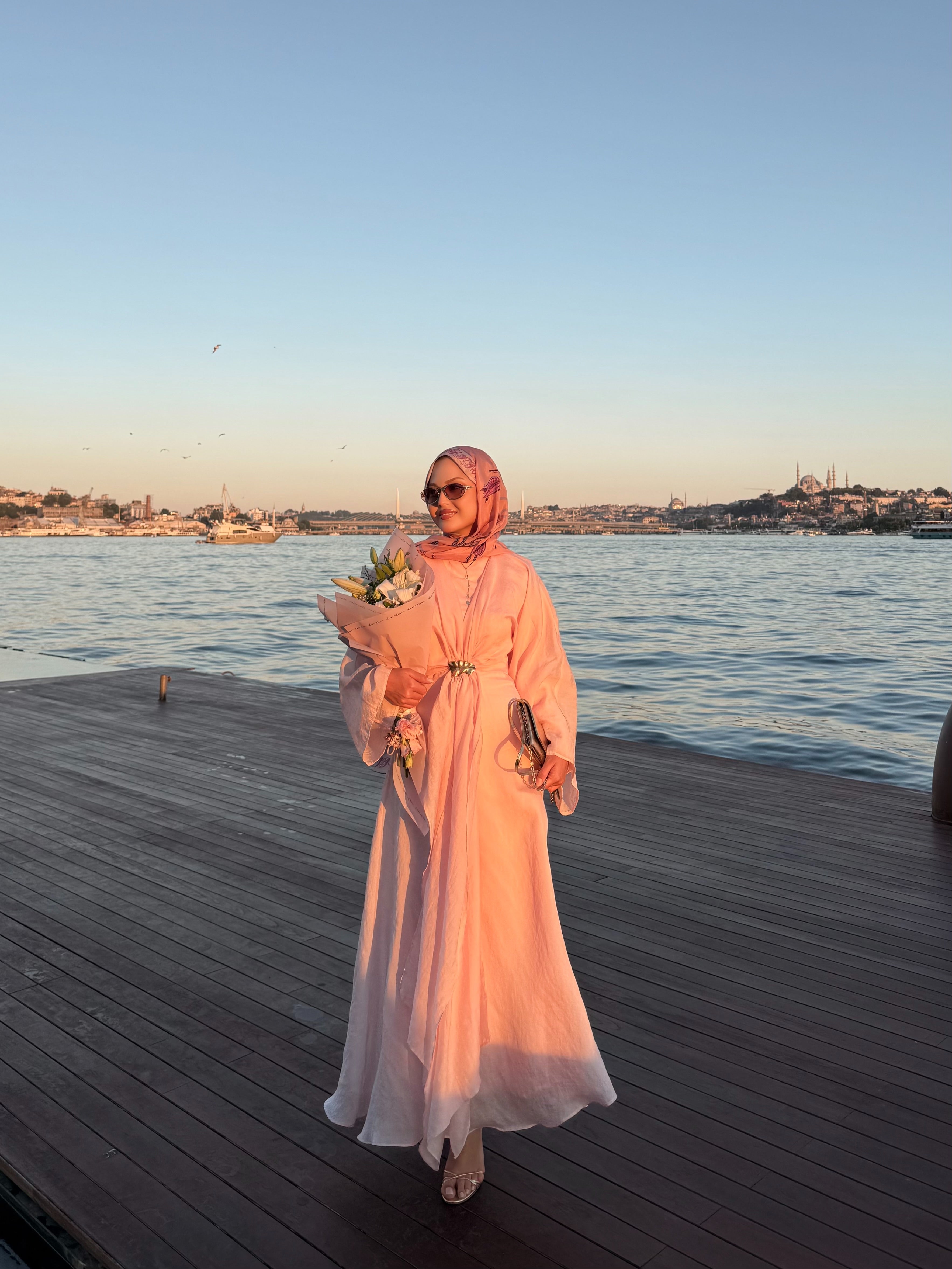 Pelerin elbise pembe