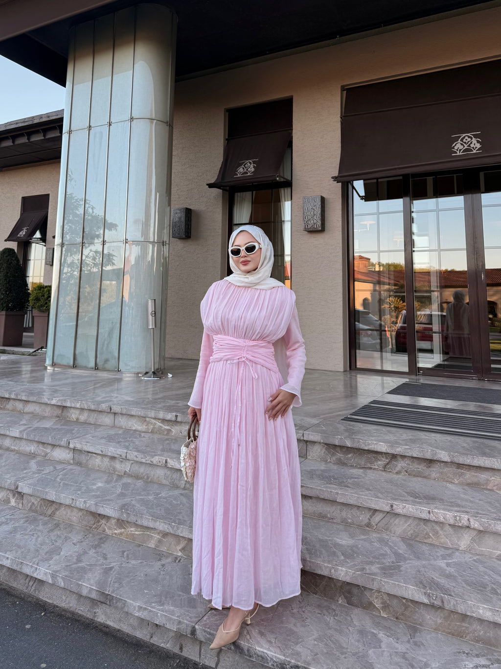 Büzgü detaylı elbise pembe
