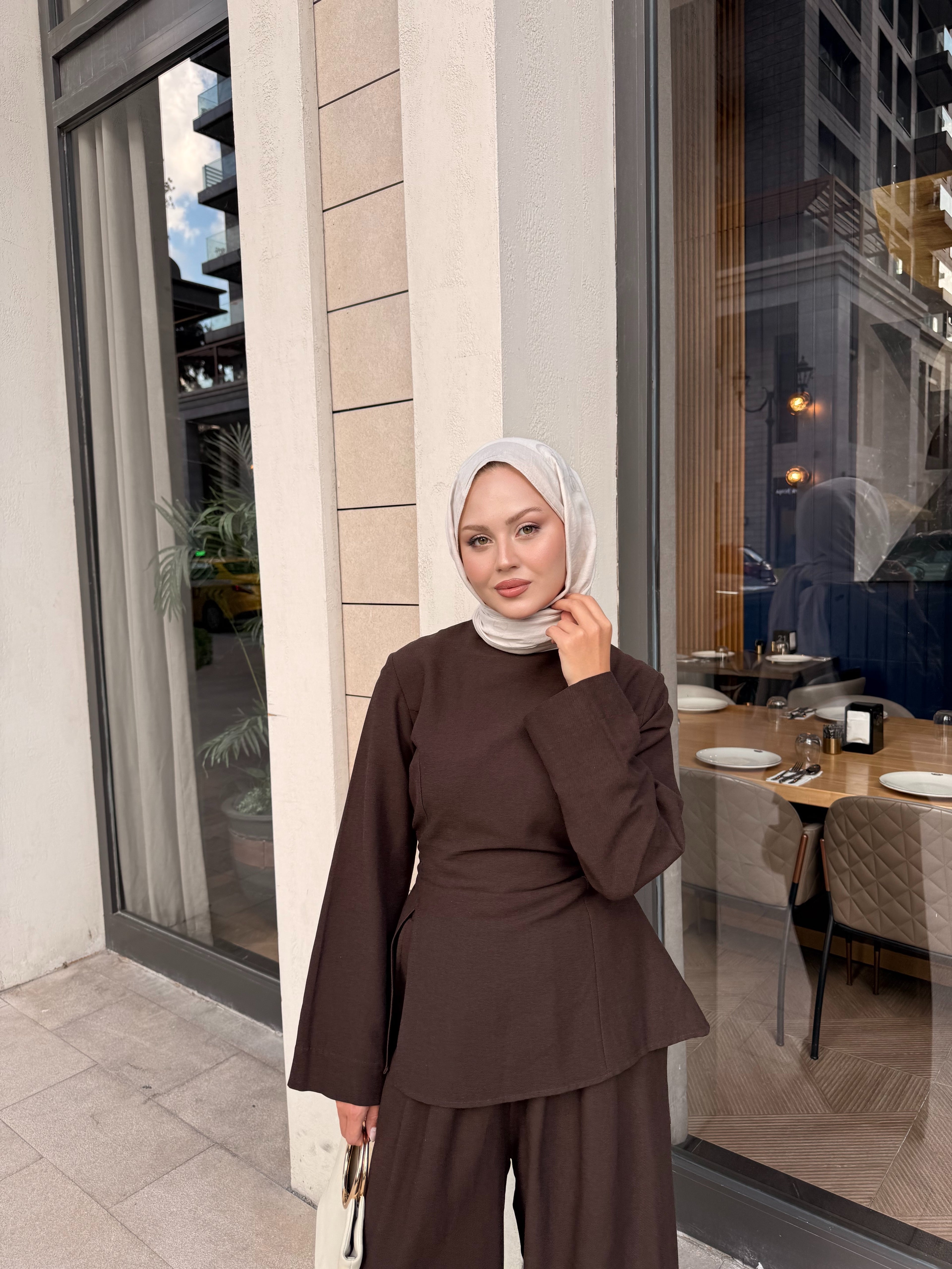 Bel bağlama detaylı takım kahverengi