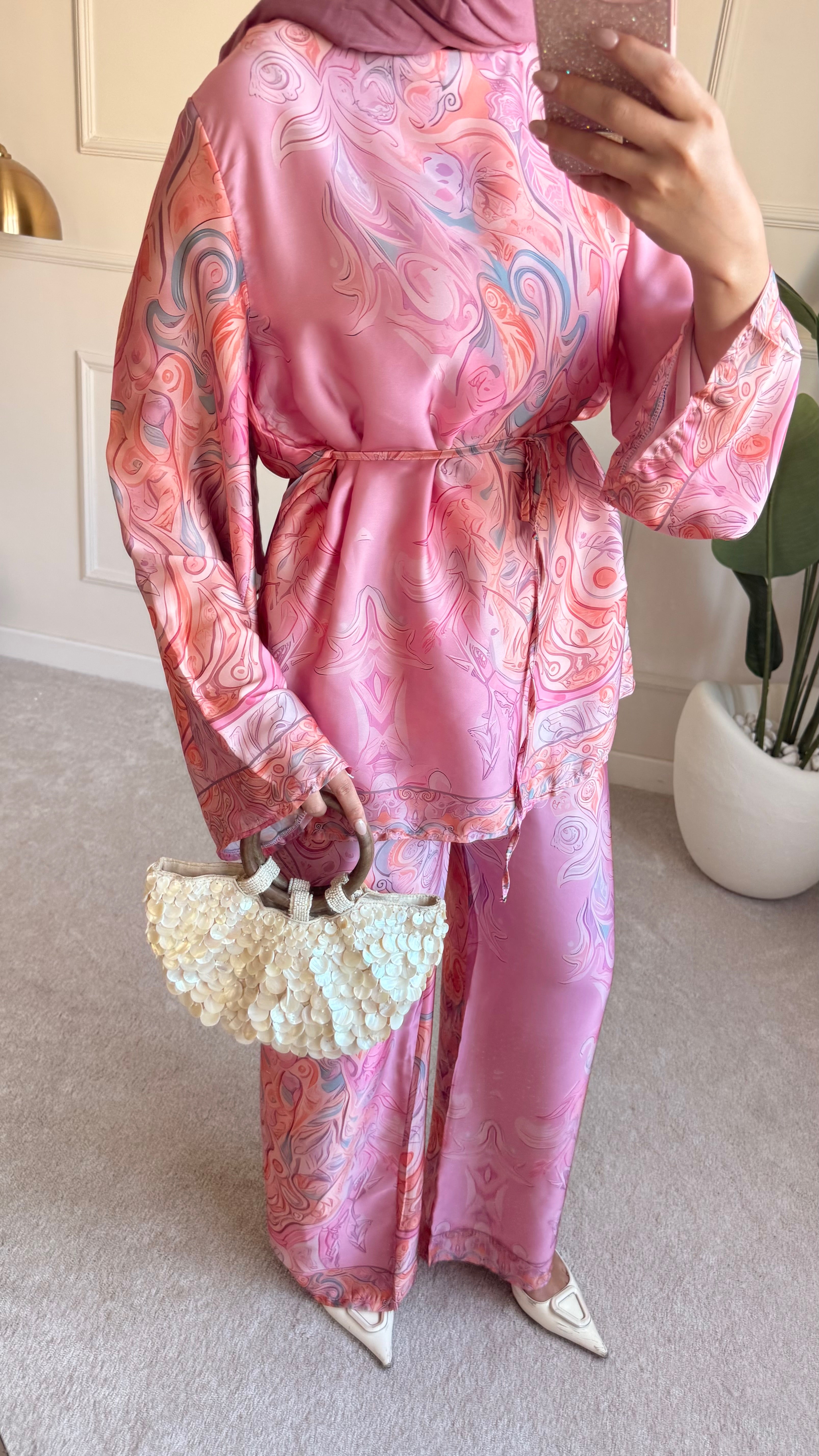 Desenli saten takım pembe