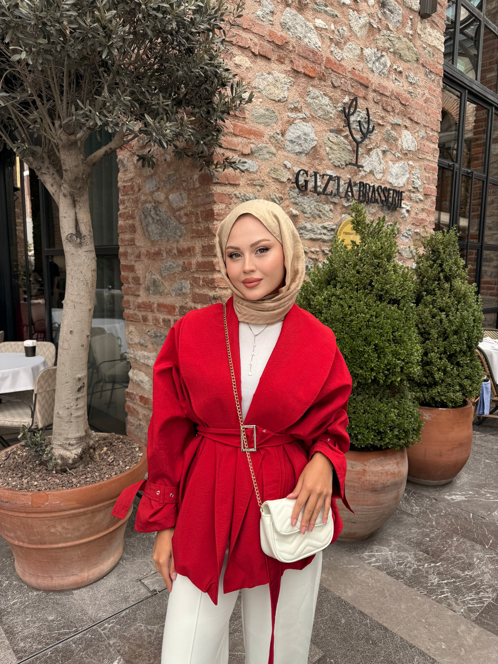 Yarasa kol kemerli trenç kırmızı