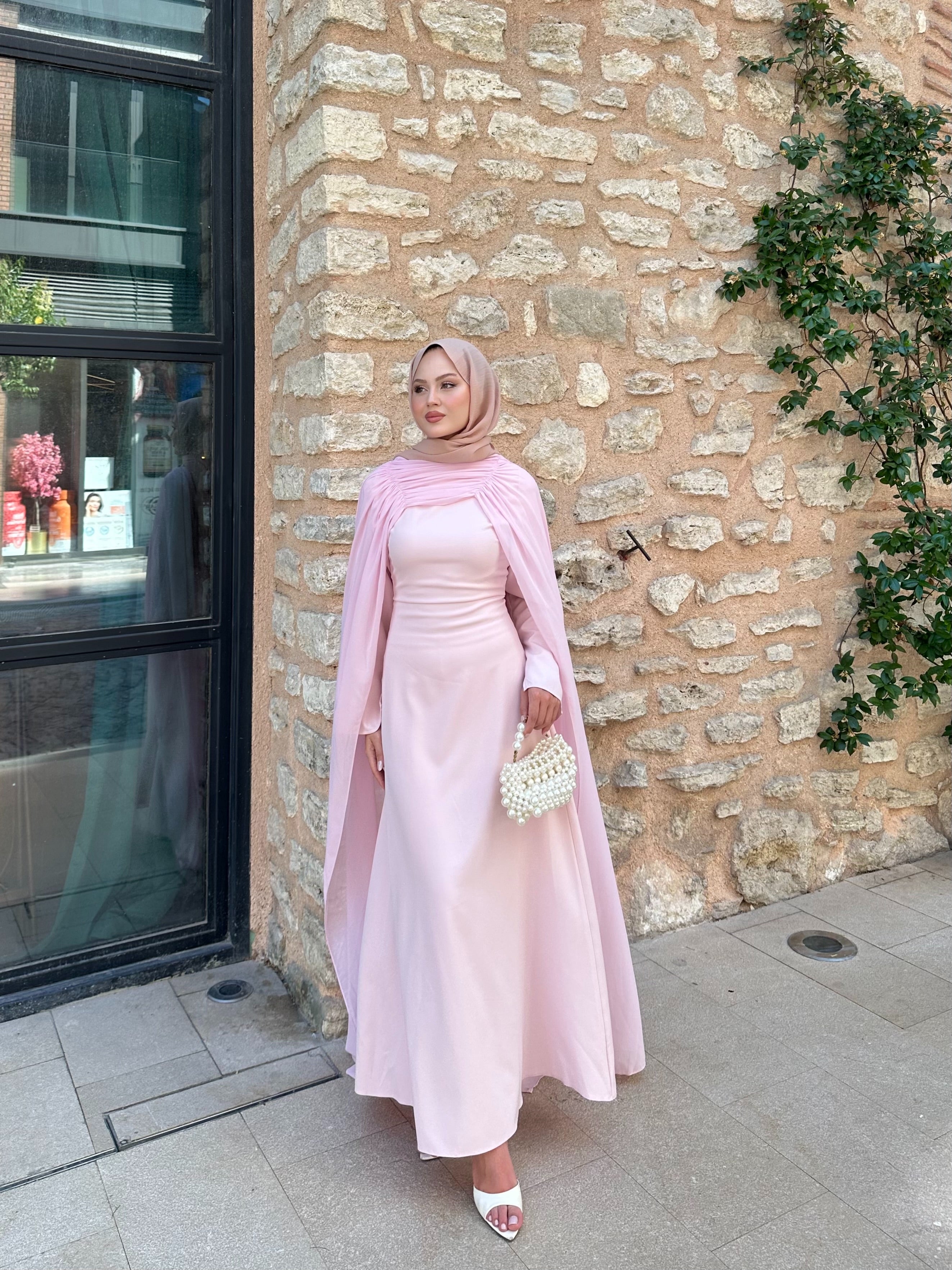 Pelerin abiye pudra