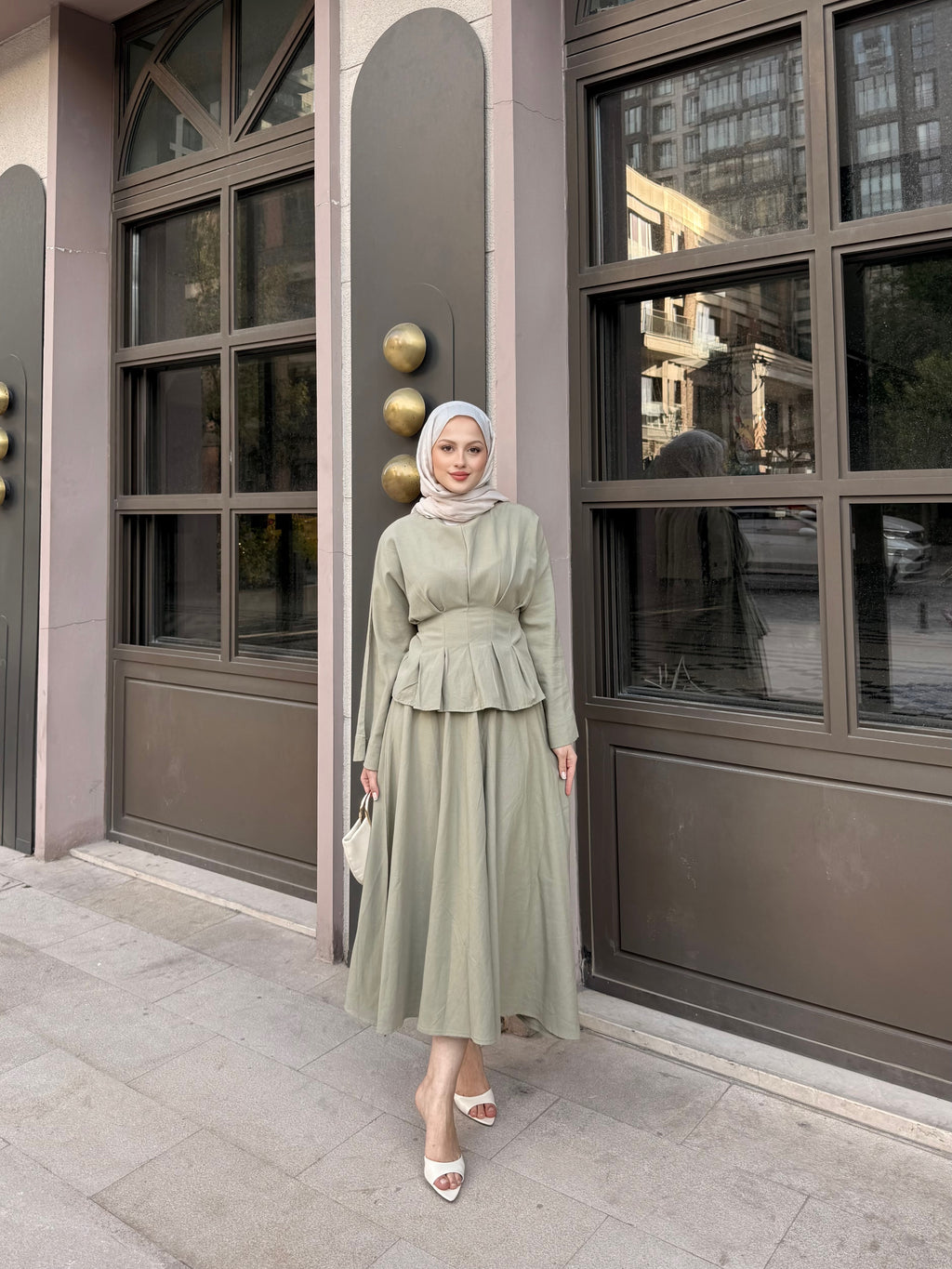 Keten bel bağlama detaylı takım çağla yeşili