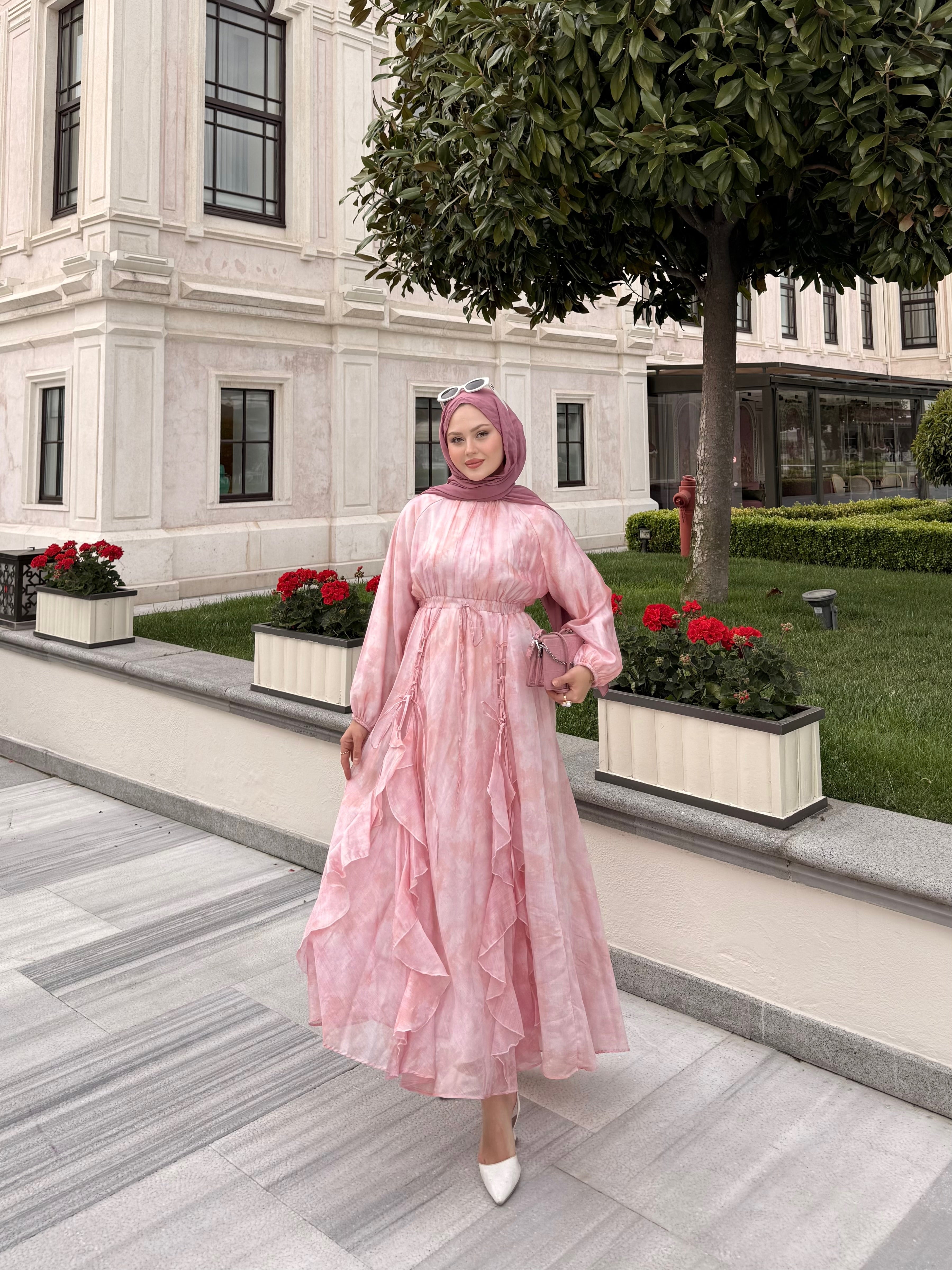 Kurdale detaylı elbise pembe