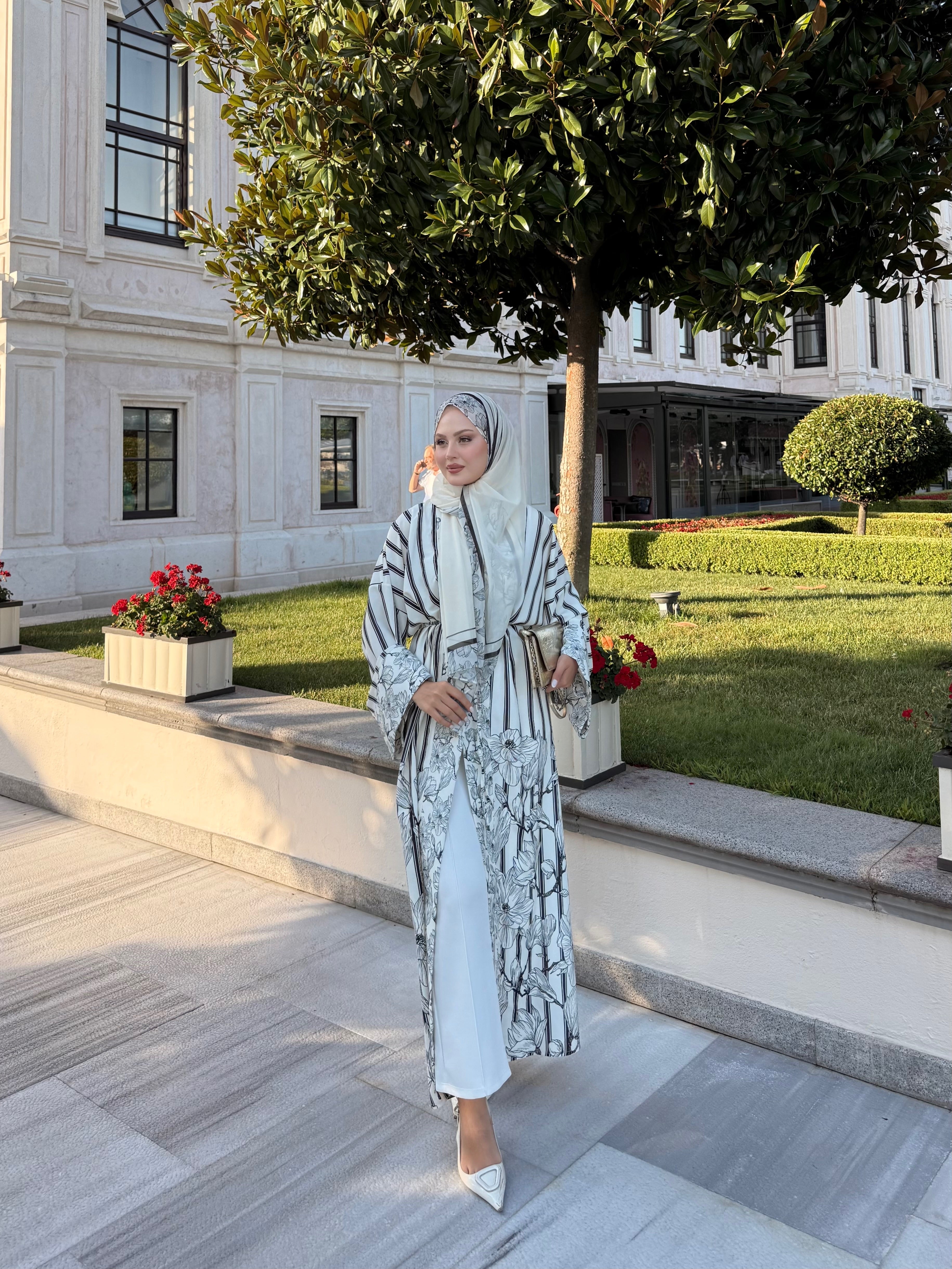 Desenli abaya şal dahil siyah