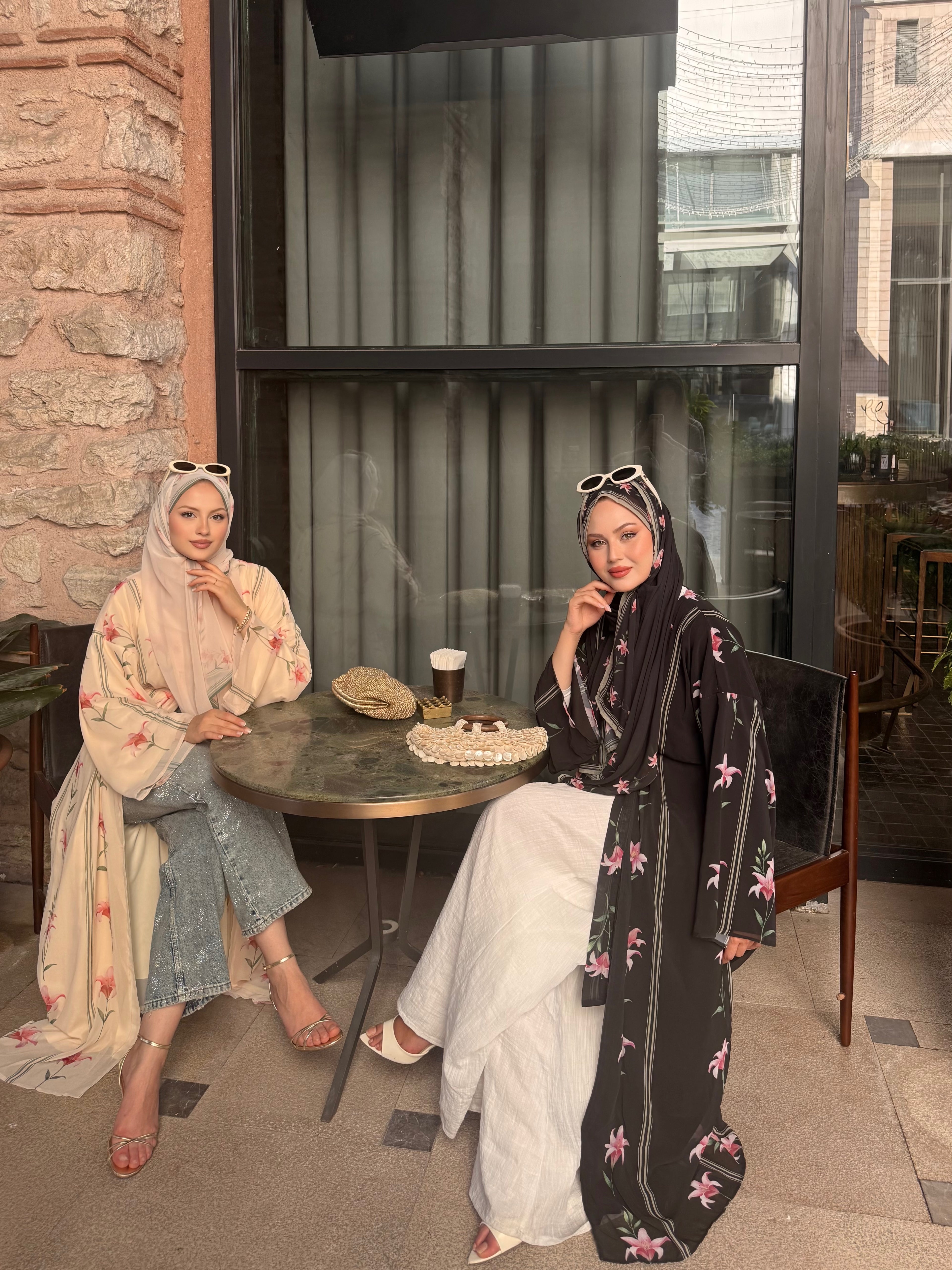 Şal hediyeli ithal abaya siyah