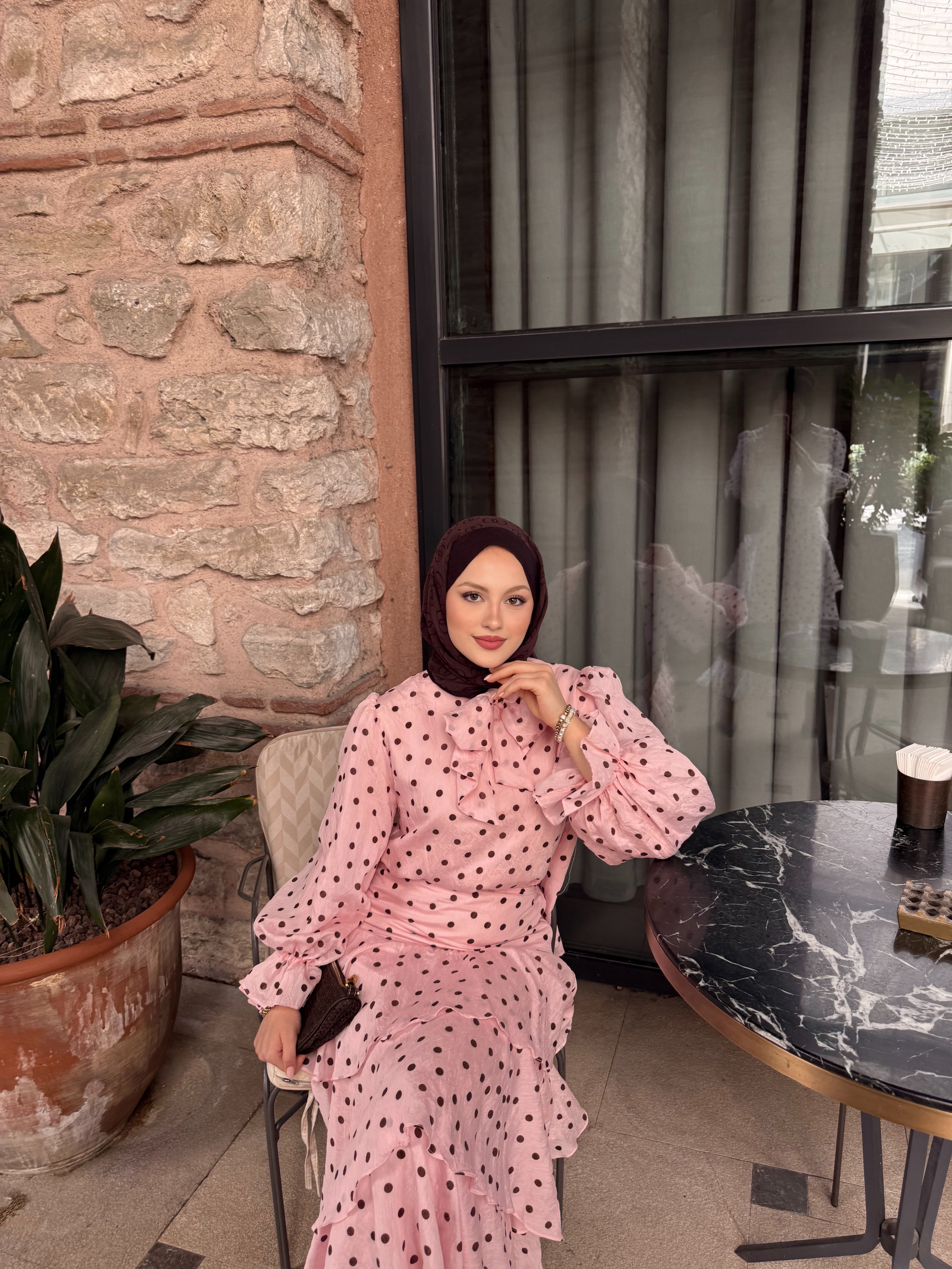 Puantiye takım pembe kahve