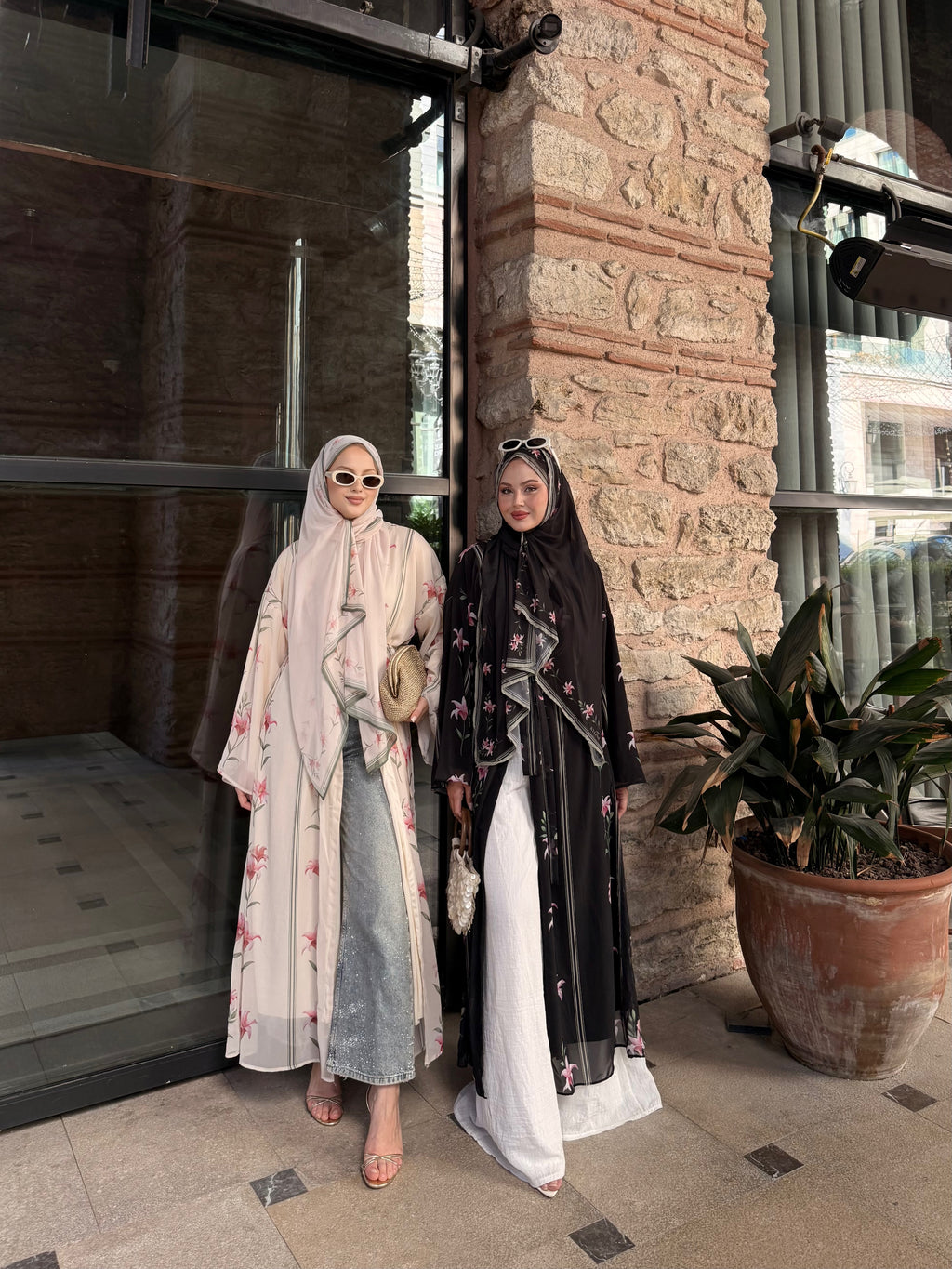 Şal hediyeli ithal abaya siyah
