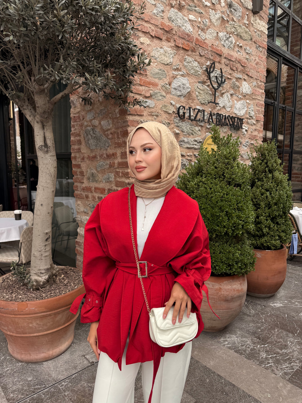 Yarasa kol kemerli trenç kırmızı