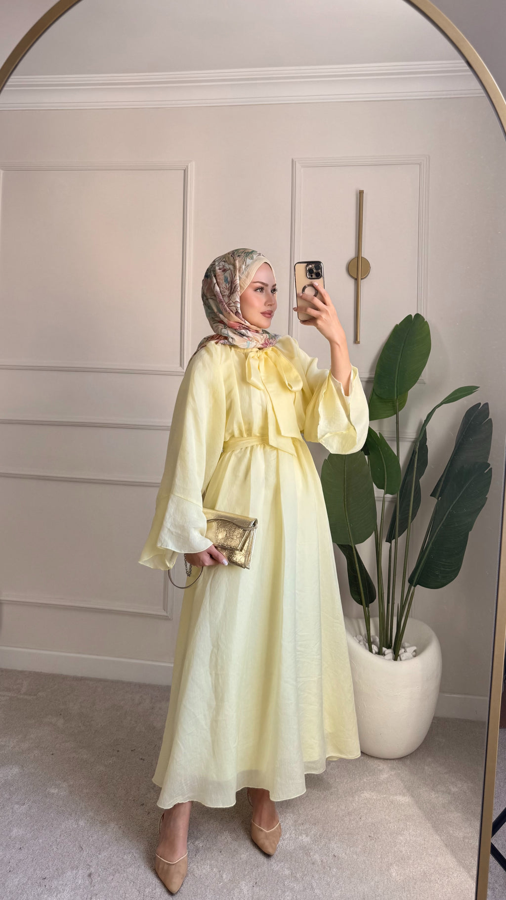 Flora elbise tereyağ sarısı