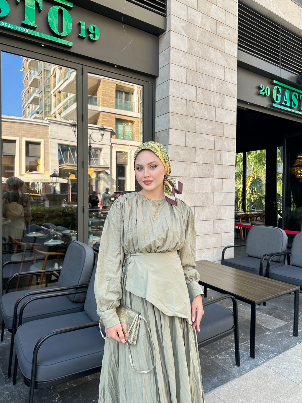 Etek bağlama detaylı elbise yeşil