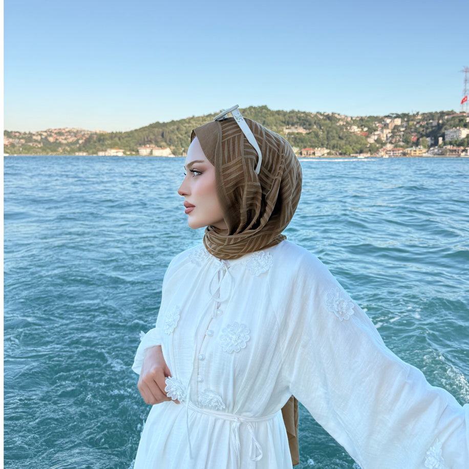 gül detaylı pamuklu keten astarlı elbise beyaz